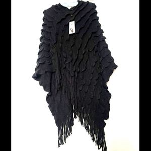 NWT - MAX SPORT PONCHO W/ RUFFLES